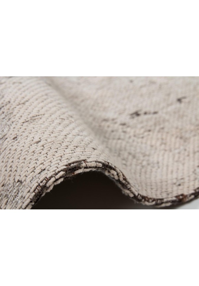 Très beau tapis Vintage Gris Anthracite. Disponible en 4 tailles.